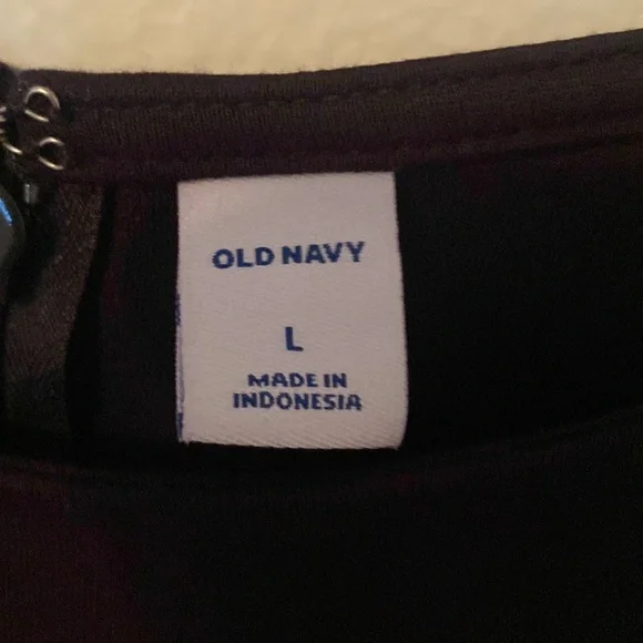 Old Navy Black Sleeveless RuffleTrim Knee-Length Sheath Dress [Size: L] - Picture 5 of 9